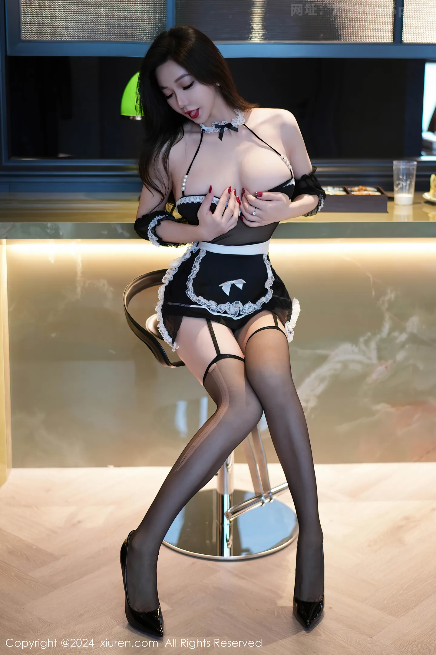 图片[4]-[XiuRen秀人网] VOL.9523 女神心妍小公主性感黑色蕾丝情趣服饰配黑丝吊袜秀娇躯诱惑写真72P-秀人网官方网站